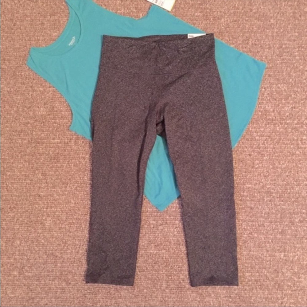 Old Navy high waist cropped leggings - Picture 2 of 7